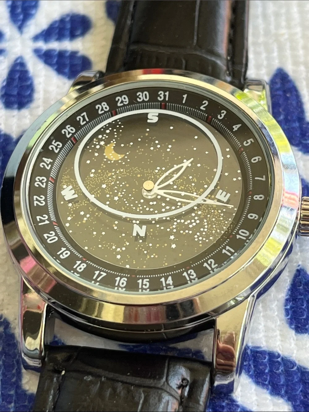 Starry Compass Dial Watch in Black and Silver New- 40mm